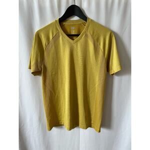 Uniqlo Dry-Ex V-Neck Yellow Activewear Short Sleeve T-Shirt XS